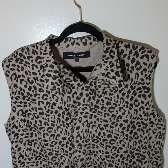 Ashley Mason Sleeveless Safari Vest | Tan Black Leopard Print Zip Front Large - Picture 8 of 16
